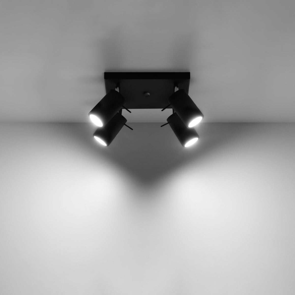 Plafonnier Ring 4 à spots orientables, autre angle de vue