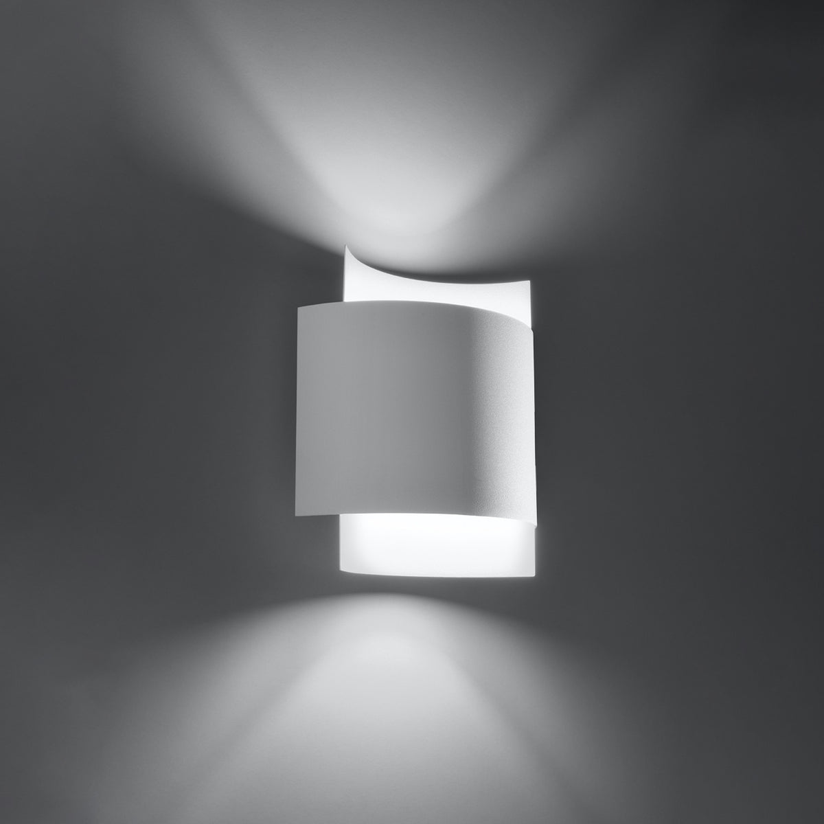 Applique Impact blanche, vue sous un autre angle