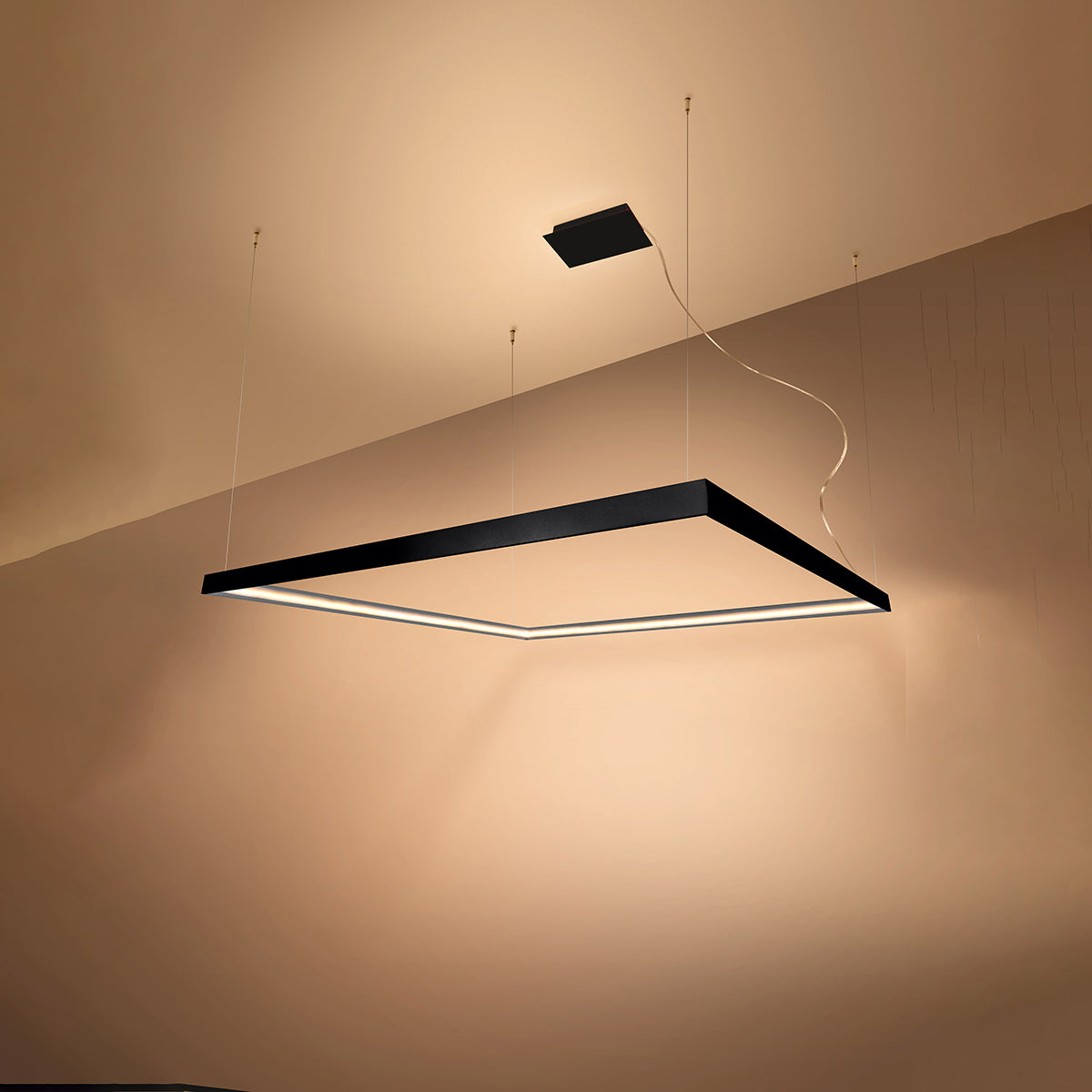 Suspension Nelya 80 cm noir