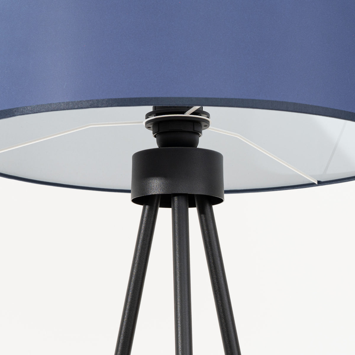 Lampadaire Nevia marine, vue d'ensemble