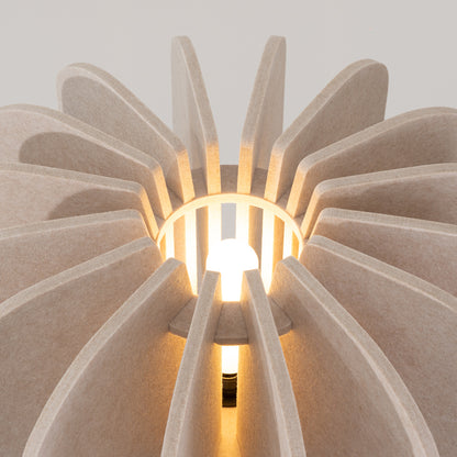 Lampadaire Mula beige, vue sous un autre angle