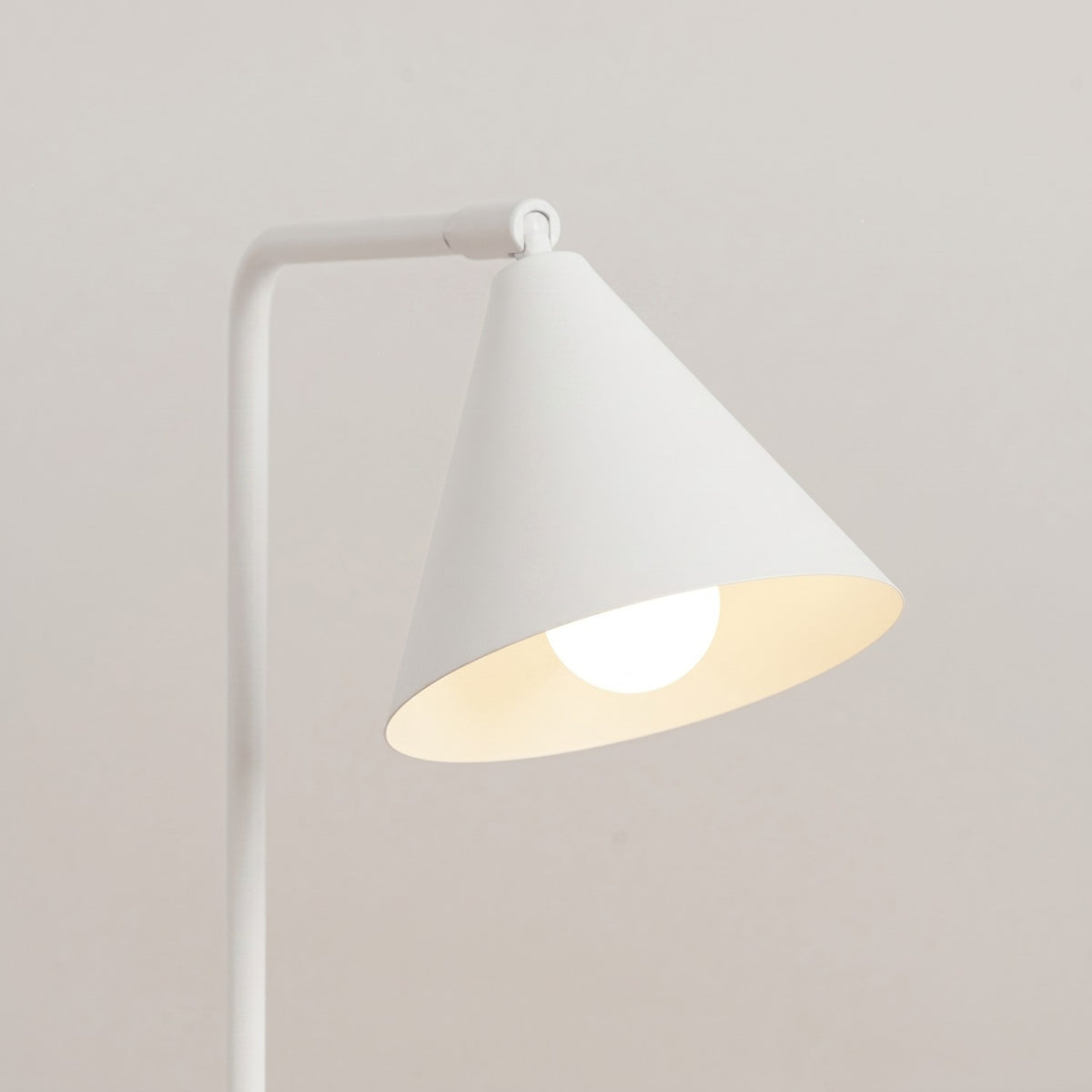 Lampe de table Nox blanche, détail de la finition