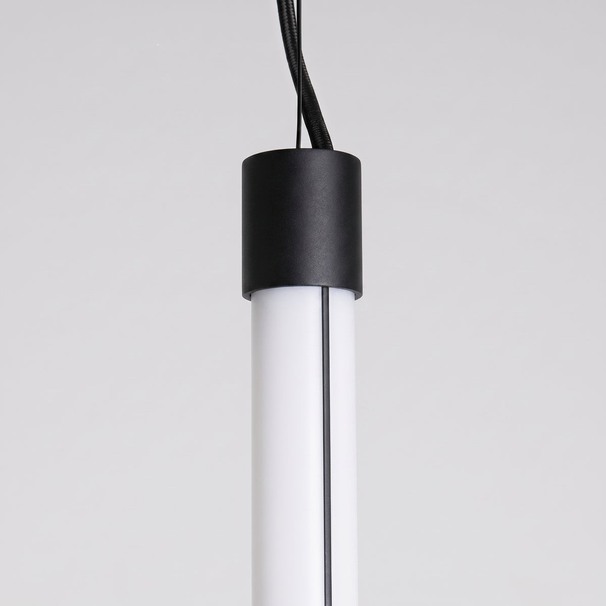 Suspension Trang 50 cm noir